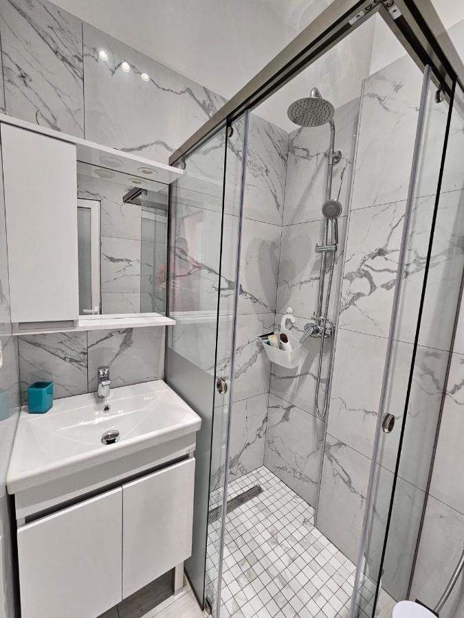 Alba Studio Apartment Tiranë Luaran gambar