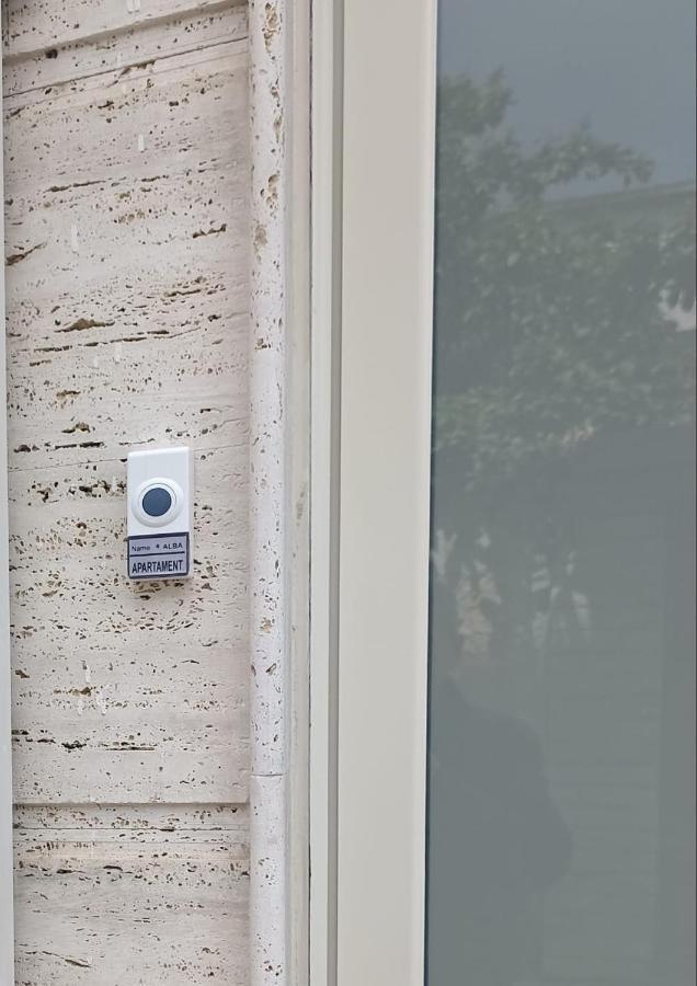 Alba Studio Apartment Tiranë Luaran gambar